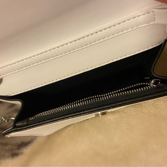 Leather handbag - Picture 4 of 7